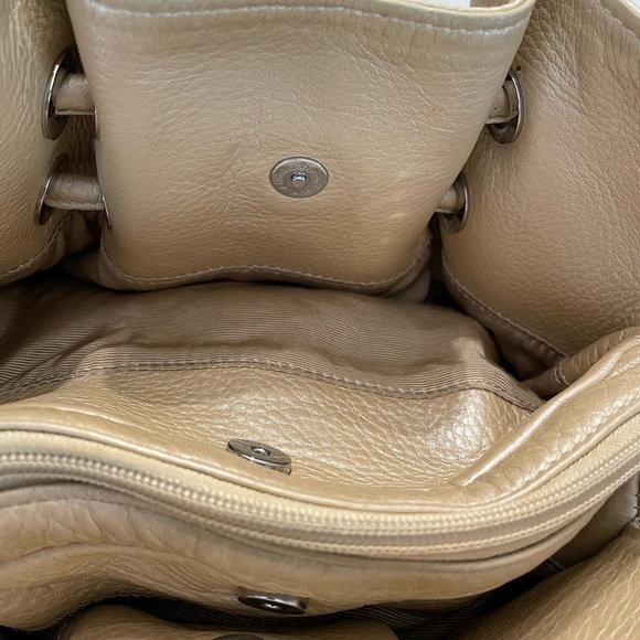 Sandra Robert’s women : fringed Beige color hand bag/ shoulder bag - Picture 5 of 7